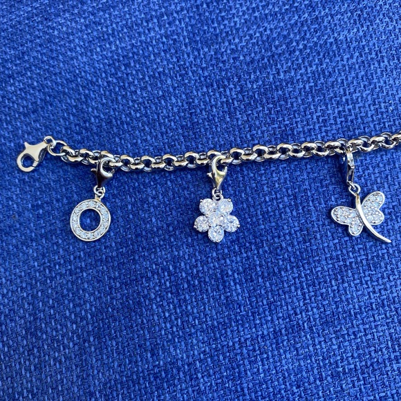 Bracelet with 5 adjustable charms - Picture 4 of 6